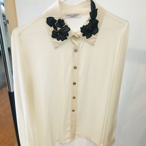 💫NWOT ! Beautiful Italian Blouse ! New & High End !
